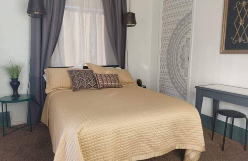 North Las Vegas Bed & Breakfast | Private room with bathroom and your own entrance. Free parking. Near Downtown LV