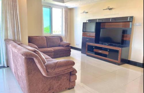 Manyoni House | Private Room with attached bathroom at Mikocheni