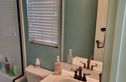 San Diego House | Private Room with Direct access ((1 Bed, 1 Bath)