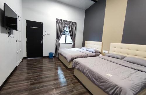 Bukit Bakri House | Private Room with ensuite bathroom in Bukit Bakri