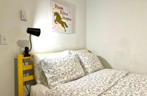 University District Apartment | Private Room with Ensuite Bathroom 10 Minutes Walk to University of Washington