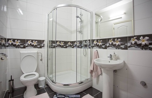 Mostar Old Town House | Private room with private bathroom