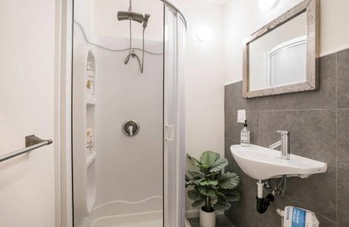 La Jolla Farms House | Private Room0 Own Bath Own Entry Shared Kitchen Walk to UCSD