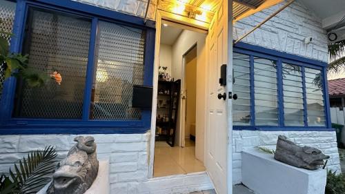 West Little Havana House | Private Rooms for Men