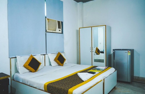 Hauz Khas Village Bed & Breakfast | PRIVATE ROOMS IN HAUZ KHAZ