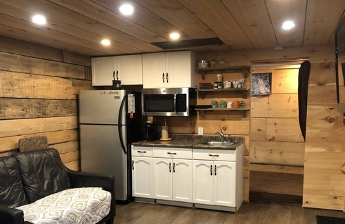 Malahide Cabin | Private Rustic Country Bunkie - relax and unwind