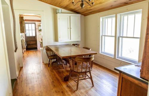 Trade House | Private Rustic Farmhouse - 105 Quiet Acres