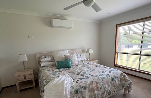 Glass House Mountains House | Private, secure 2 bedroom family home shared with owners