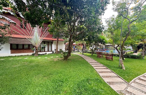 Siem Reap Villa | Private Sala Noble Three Villa with 8-bedrooms-Swimming pool in Siem Reap