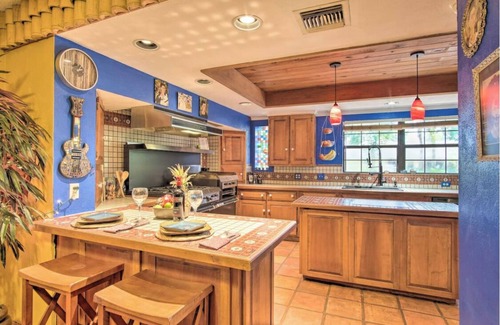 Interchange Square House | Private Saltwater Pool, Close to Beaches. Lush, Cozy, Music Retreat!