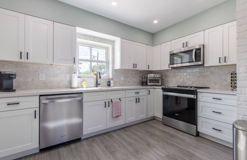 Boynton Beach House | Private saltwater pool, beach service perks, conveniently located! Dinner on us!