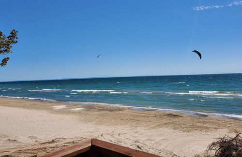 Wainfleet Cottage | Private sand beach. Lakefront. Spacious LongBeachCottages.com – Cottage #5