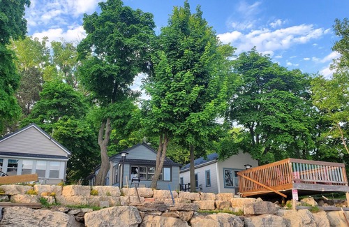 Wainfleet Cottage | Private sand beach. Lakeview. Spacious LongBeachCottages.com – Cottage #10