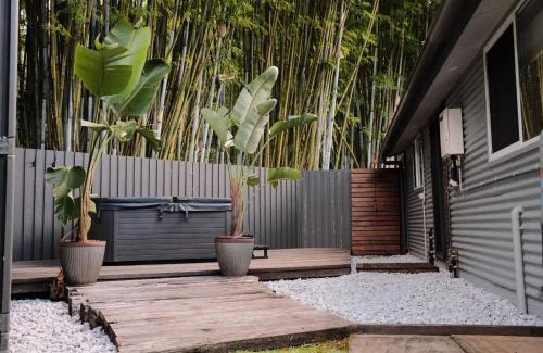 Currumbin Valley Bed & Breakfast | Private sauna and spa deep in Currumbin Valley