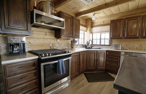 Mancos House | Private Sauna and Stunning Views of Mesa Verde, Walk to Mancos State Park