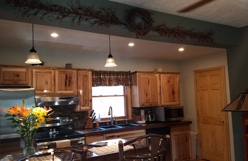 Lancaster Cabin | Private, secluded retreat