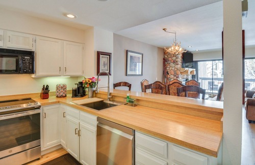 Eagle-Vail Condo | Private Ski Retreat in Avon: Eagle River Views!