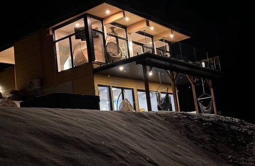 Argenteuil Regional County Municipality Ski Chalet | Private Spa| Hiking |Skiing | By the river| RuissÖ