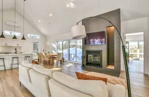 West End Ski Chalet | Private Spa,Pool,Sauna | Hiking | Le Montagnard