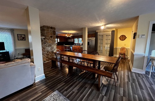 Dundas Other | Private, Spacious Country Retreat. Pets welcome!