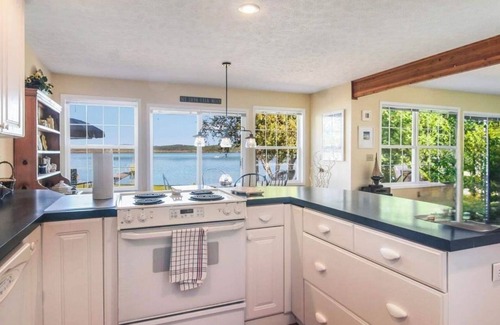 Arcadia House | Private, spacious lake house 3BR 2.5 bath, amazing sunsets, NEW listing!