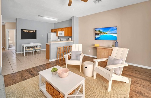 Silver Creek House | Private splash pool + Resort pool/clubhouse