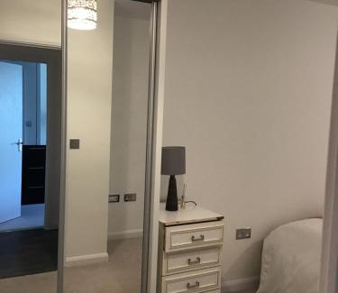 East Acton House | Private stay in London Acton close to central London