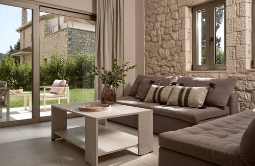 Vlicho Villa | Private Stone Villa 100m from the sea