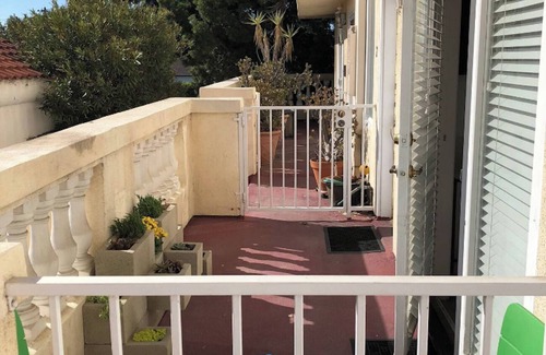 Los Angeles Apartment | Private Studio & Bath + Patio. Near Venice Beach. Los Angeles