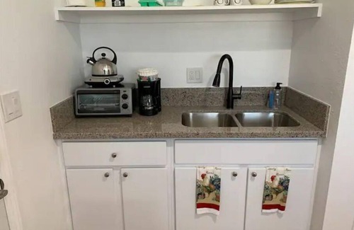 Castro Valley House | Private Studio/Downtown/Free Washer/Dryer/Fast Wi-Fi