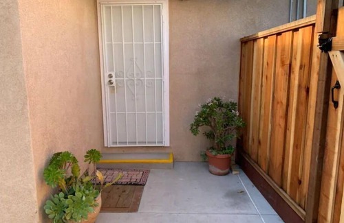 Castro Valley House | Private Studio/Downtown/Free Washer/Dryer/Fast Wi-Fi