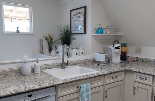 Carson City Apartment | Private studio, King bed, EV charger