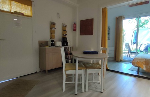 Saint-Lyphard Apartment | Private studio on the Guerandaise island