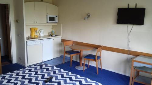 Gambetta Apartment | Private Studio - Paris - La Défense