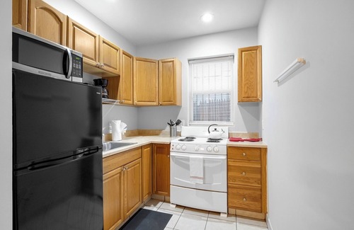 Graduate Hospital Apartment | Private Studio w/Cozy Yard