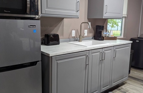 Clear Lake Apartment | Private studio with office and entertainment