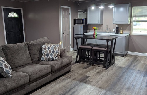 Clear Lake Apartment | Private studio with office and entertainment