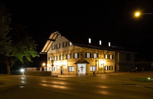 Loretto Apartment | PRIVATE SUITE 1 I SAUERWEINGUT - Modern apartment with tradition elements