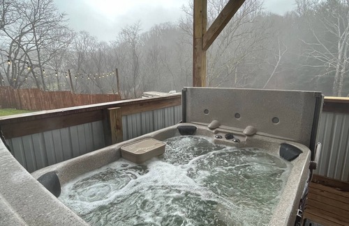 Logan Apartment | Private Suite - Big Pine Studio - Hocking Hills