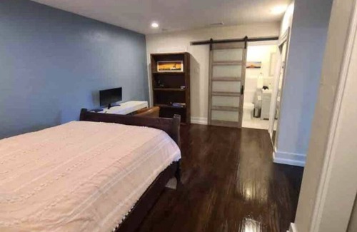 Central San Pedro House | Private suite in Cabrillo marina