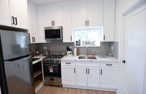 Valley Glen Apartment | Private Suite Near Universal w/All the Essentials