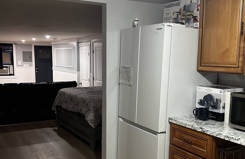 Gowanus Apartment | Private Suite