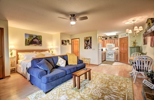 Maggie Valley Apartment | Private Suite w/Stunning Mountain Views & Deck Dining