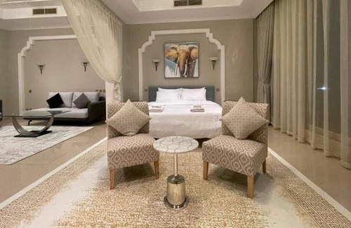 Al Hamra Village Apartment | Private Suites Al Hamra Palace at golf & sea resort