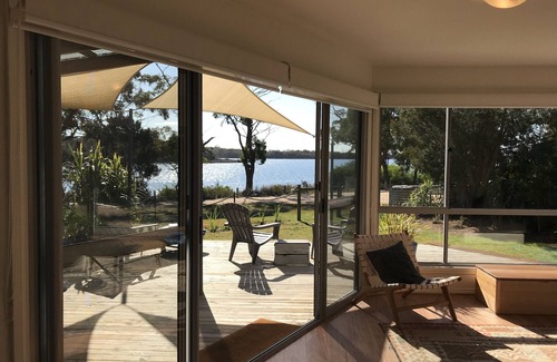 Binalong Bay Apartment | Private, sunny, waterfront retreat - Bay of Fires