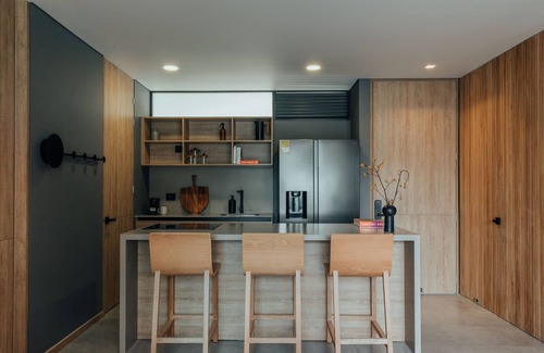 Las Lomas I Apartment | Private Terrace & Hot Tub - AC - Deluxe - Wake 315