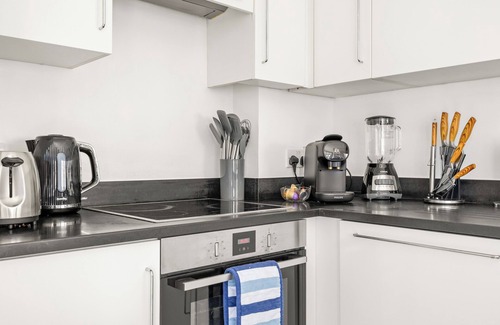 Fitzrovia Apartment | 🌇 Private Terrace | 🏙️ Penthouse | 🛗 Private Lift | ❄️ A/C | 🛏️ Sleeps 6