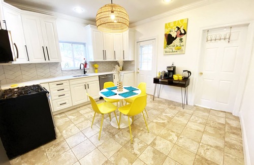 Lindenwood Park House | Private & Tidy Home Near Forest Park & Italian Hill
