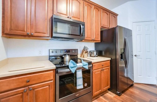 Florida Central Atlantic Coast Apartment | Private Top Floor Sparkling Condo Near Attractions