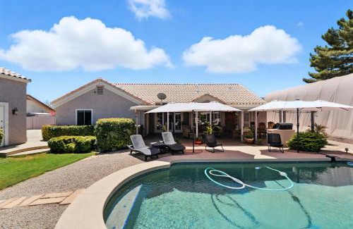 Northwood Glen House | Private Tuscany Oasis with Pool - Perfect for families, couples or business travelers home
